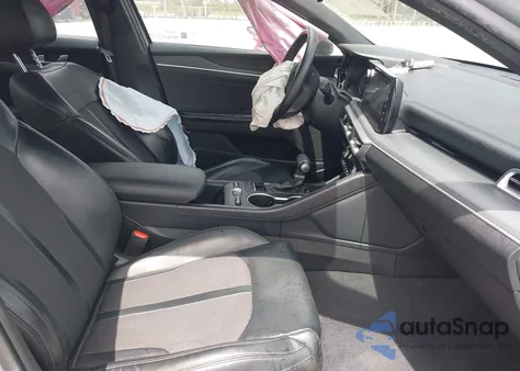 2024 Kia K5 Gt-Line z USA, uszkodzony, nr VIN 5XXG64J29RG243547